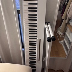 電子ピアノ ペダル 椅子つき  ほぼ新品