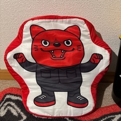 マンウィズ　玄関マット　洗濯ネットクッション２種　ゴミ箱　5点の画像
