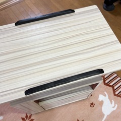 【あげます】サイドテーブルの画像
