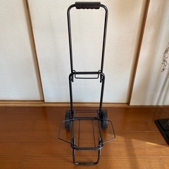 折りたたみキャリーカートの画像