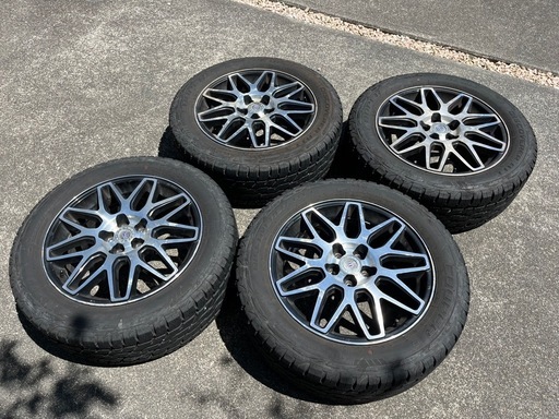 オールテレーンタイヤ　17インチ