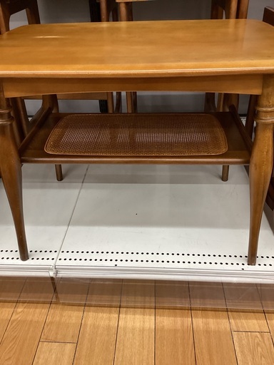 【トレファクマーケット久喜店】karimoku　ローテーブル