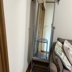 スタンドミラー