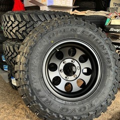 【美品】2023年製　265/75R16 トーヨータイヤ オープ...