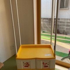 子供用ののハンガーラック？