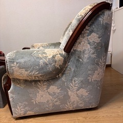 ＃2 
【引き取り限定】カリモク　ひとり掛けソファ の画像