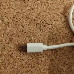 Micro USB Type-B ケーブルの画像
