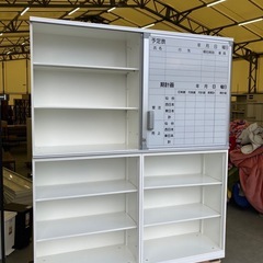 【OF-17】美品 okamura オカムラ レクトライン 鍵付き　スライドボード書庫 定価387880円 ホワイトボード 引き違い書庫 オープン書庫 業務用 戸棚 ホワイト　検)事務机　オフィス チェア　会議 椅子　ロッカー　ミーティングテーブル　応接ソファ 店舗 事務所 什器　書庫 本棚 ラック デスク スチール 美品多数 格安 【中古オフィス家具】の画像