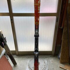 【家屋解体に伴い、スキー板差し上げます】（HEAD）