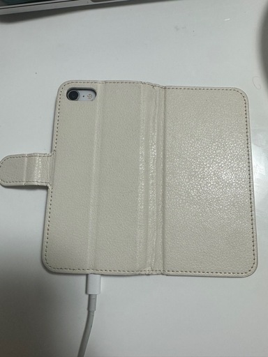 iphone SE 第二世代　64GB
