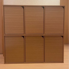 美品　二つセット　扉式収納棚　稼働式