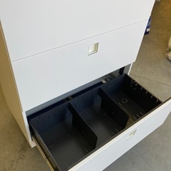 【OF-18】美品 okamura オカムラ レクトライン 鍵付き ラテラルキャビネット ハイキャビネット 上下書庫  業務用 戸棚 ホワイト　検)事務机　オフィス チェア　会議 椅子　ロッカー　ミーティングテーブル　応接ソファ 店舗 事務所 什器　書庫 本棚 ラック デスク スチール 美品多数 格安 【中古オフィス家具】の画像
