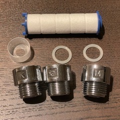 日丸屋製作所 シャワーヘッド 日本製塩素除去剤 節水 浄水 止水ボタン 水流調整 角度調整 アダプター付の画像