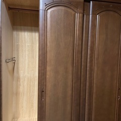 大川家具ミラー付きクローゼットの画像