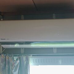 エアコン。4月29日迄に引取り出来る方。