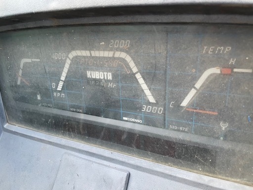 農機具　クボタL1 265 2WD