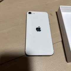 最終値下げ　 iPhoneSE 第三世代　64gの画像