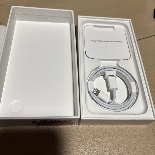 最終値下げ　 iPhoneSE 第三世代　64g