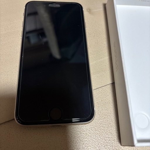 最終値下げ　 iPhoneSE 第三世代　64g