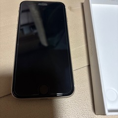 最終値下げ　 iPhoneSE 第三世代　64gの画像