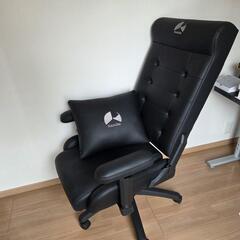 バウヒュッテ ゲーミングチェアの画像