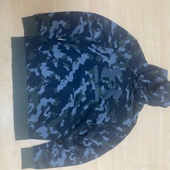 アンダーアーマー　パーカー　XXL