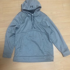 アンダーアーマー　パーカー　XL