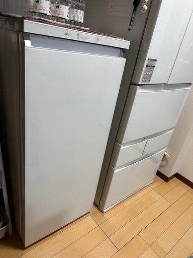 美品冷凍庫 AQF-GS13M （定格内容積134L） (モモ) 桜並木の