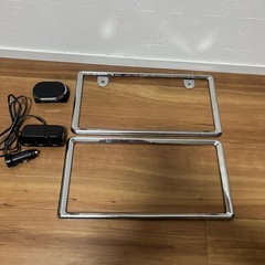 ライセンスフレーム　スマホホルダー　三連シガーソケット