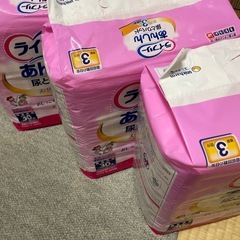 ライフリー　うす型軽快パンツ&安心尿とりパッドの画像