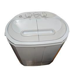 新品同様 二槽式電気洗濯機