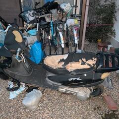 部品取りに　クインキーBTL 125cc？？