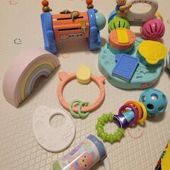 使わなくなったおもちゃ達の画像