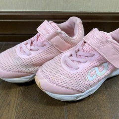 19センチ バンダイ UNLIMITIV ピンク　スニーカー　記名なしの画像