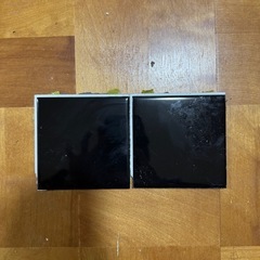 タイル 黒