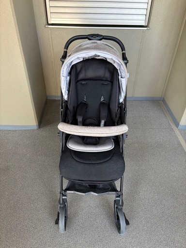 【未使用に近い】 美品 ベビーカー 場所によりますがお届け可能！季節によって裏表使い分けができるリバーシブルシート 未使用に近い】 美品 ベビーカー 場所によりますがお届け可能！季節