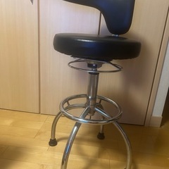 ハイスツール　ブラック