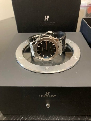 ウブロ HUBLOTクラシックフュージョン 45mm 本物 4月中特別値引き