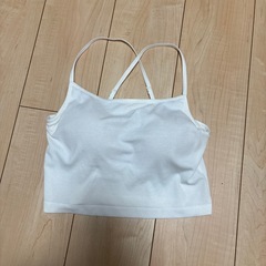 GU ブラフィール2WAYクロップドキャミソール 