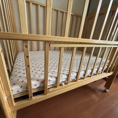 70×120cm カトージ ハイシートベビーベッド ナチュラル　マットレス付き の画像