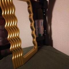 5/5まで【鏡】ウェーブミラー　ゴールドの画像