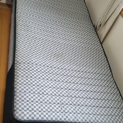 ベッド