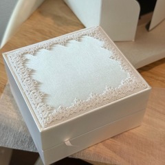 エンゲージリング 婚約指輪 ペア リング ジュエリーBOX の画像