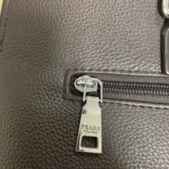 最終値下げ　PRADAの画像