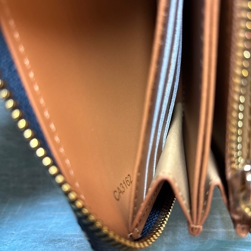 LOUIS VUITTON ルイヴィトン　長財布 ※限定生産　