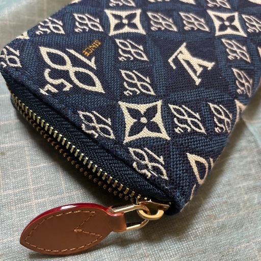 LOUIS VUITTON ルイヴィトン　長財布 ※限定生産　