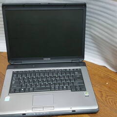 TOSHIBA Satellite T40 213C/5W（PST4021CWS81U)WindowsVista(XP)本体のみ (HDDメモリー、ACアダプターなし)ジャンクにての画像