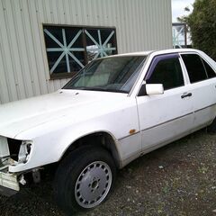 Mベンツ124-300ジーゼルタ―ボーリサイクル車体販売の画像