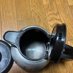  取引中、ティファール 電気ケトルの画像