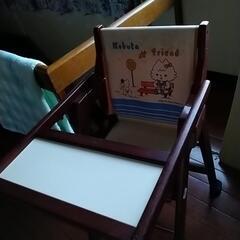 子供食事イスレトロの画像